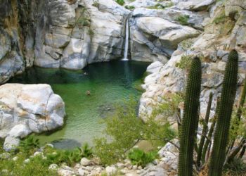 Cascades dans la réserve de la Sierra Laguna en Basse Californie, Mexique