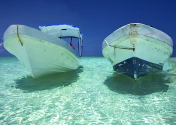 Reserve naturelle de Sian Ka'an, bâteau, eau turquoise, Yucatan au Mexique