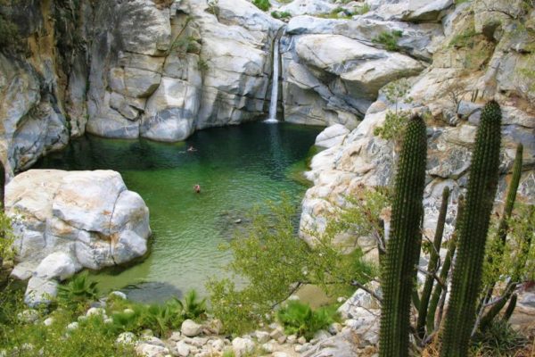 Cascades dans la réserve de la Sierra Laguna en Basse Californie, Mexique